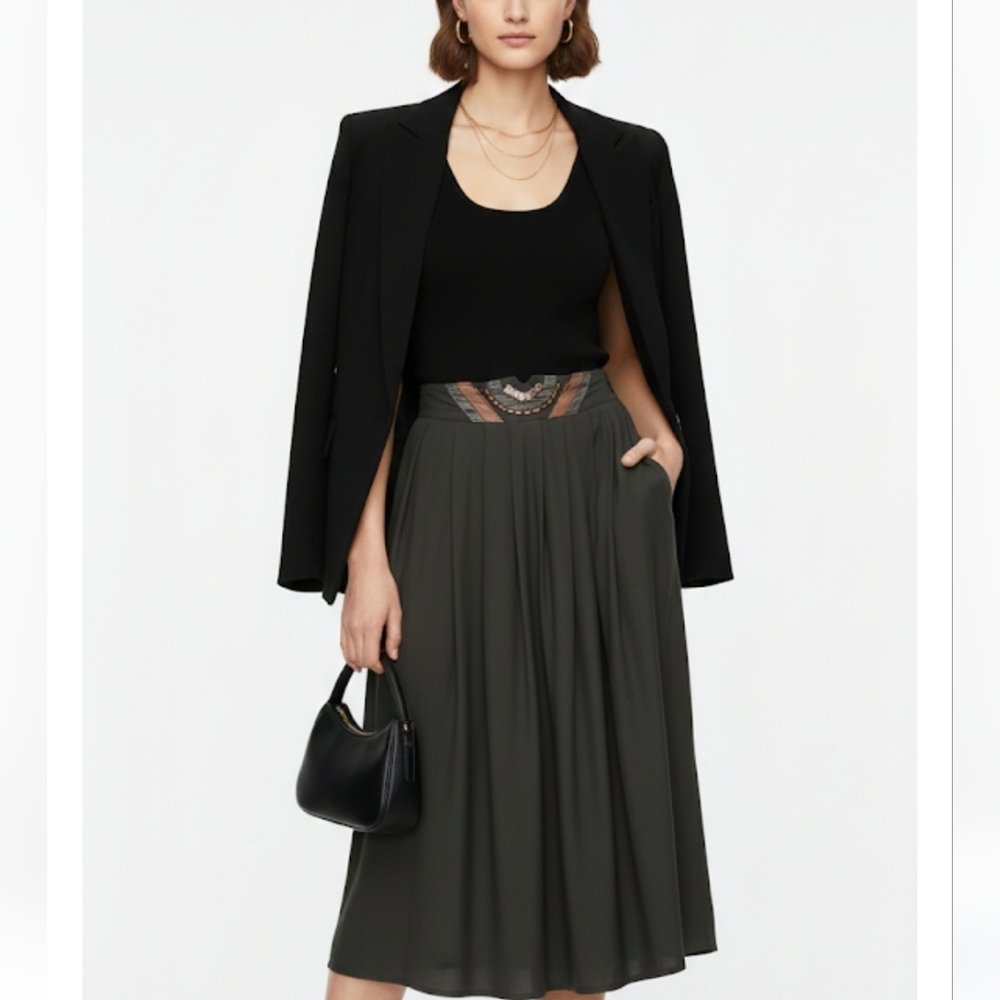 Vtg.Cedars black 100% silk skirt  size 6